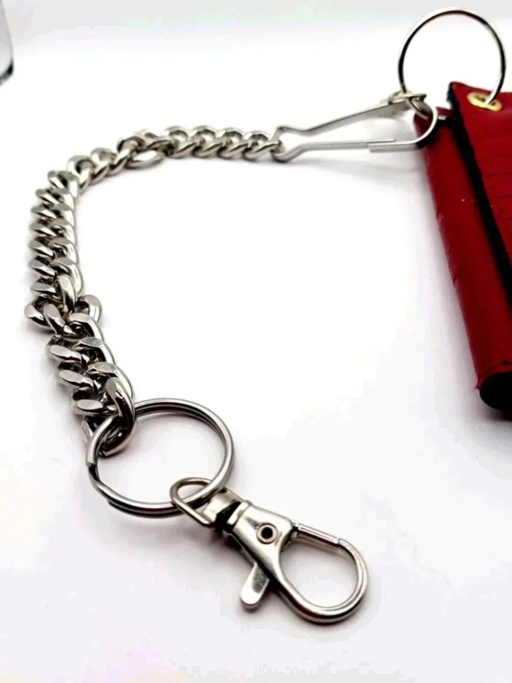 The Flash Red Faux Leather Tri Fold Logo Wallet With Chain -DC Comics